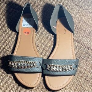 Green flat sandal side 11 wide width